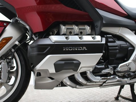 Honda GL1800 Goldwing GL 1800 GOLDWING J TOUR 31