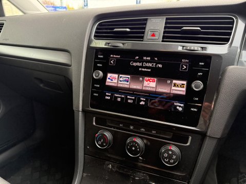 Volkswagen Golf 1.4 TSI BlueMotion Tech SE Nav Euro 6 (s/s) 5dr 11