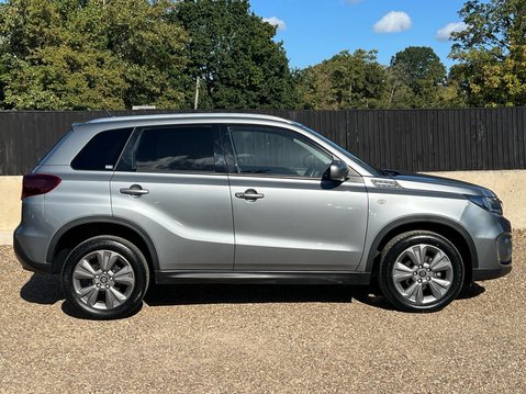 Suzuki Vitara SZ-T BOOSTERJET MHEV 5