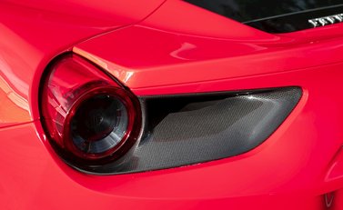 Ferrari 488 GTB 26