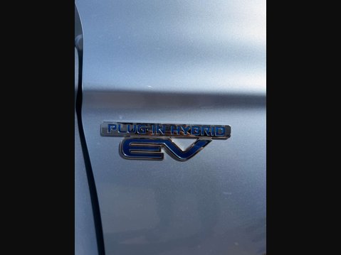 Mitsubishi Outlander 2.0 Outlander GX 4h PHEV Auto 4WD 5dr 29