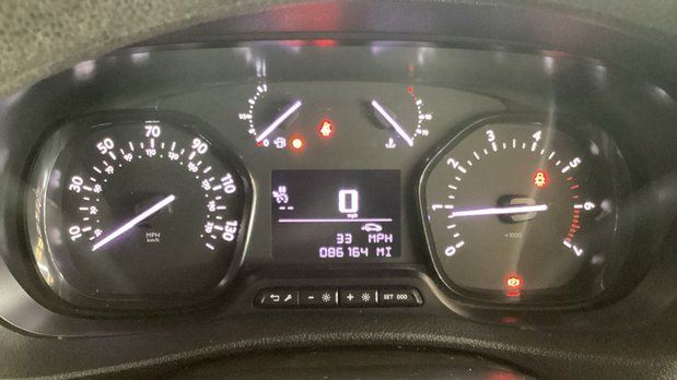 Peugeot Expert MWB L2H1 Professional 2700 Air Con Sensors Tow Bar EURO 6 NO VAT 10