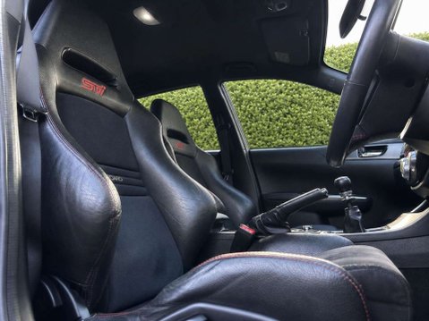 Subaru WRX Sti 2.5T Type UK Saloon 4dr Petrol Manual 4WD Euro 5 (300 ps) 11