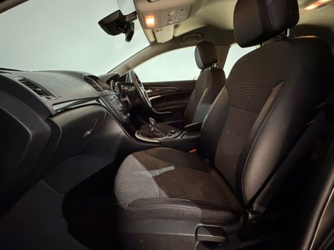 Vauxhall Insignia SE NAV CDTI 19