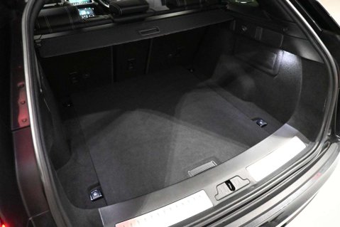 Land Rover Range Rover Velar R-DYNAMIC HSE 47