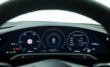 Porsche Taycan Turbo S Cross Turismo 19