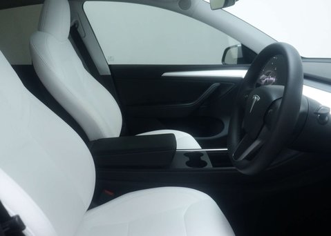 Tesla Model Y Model Y Long Range AWD 4WD 5dr 34