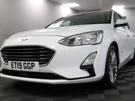 Ford Focus TITANIUM X 28