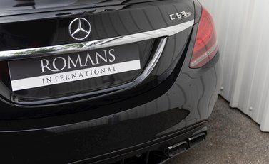 Mercedes-Benz C Class C63 S Saloon Premium Plus 27