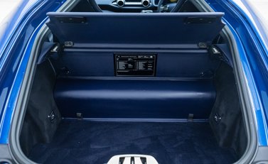 Ferrari 812 Superfast 33