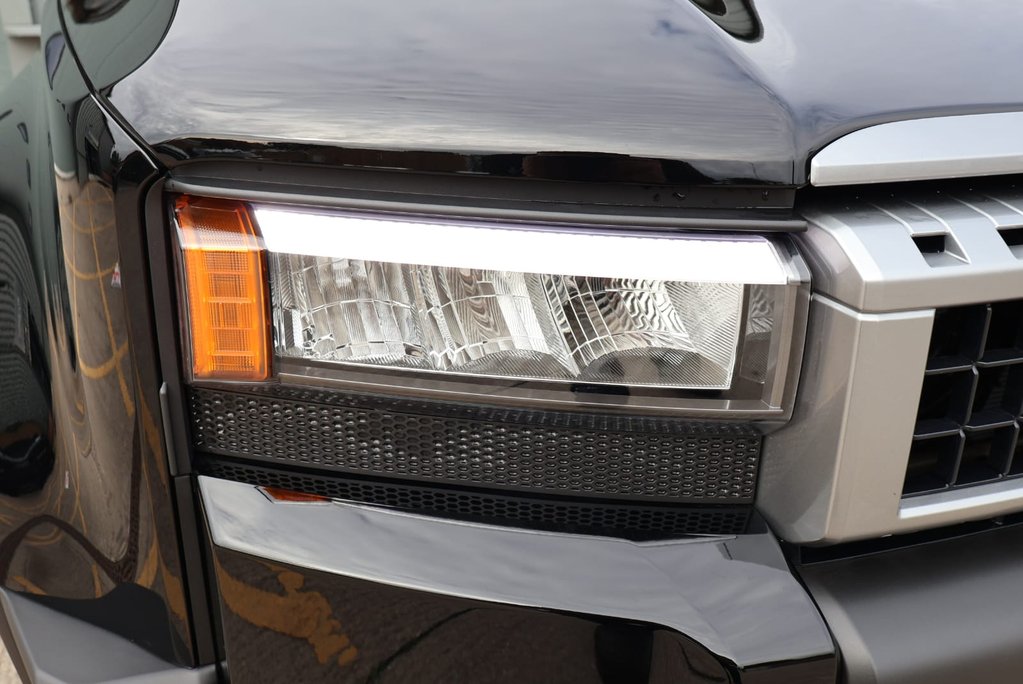 Toyota Land Cruiser COMMERCIAL WITH  REAR SEATS AND PRIVACY  14