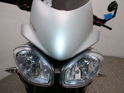 Triumph Street Triple STREET TRIPLE RX 675 28
