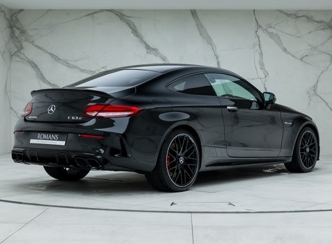 Mercedes-Benz C63 AMG S Coupe 3