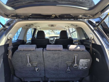 Toyota Estima Auto+Petrol+LowMiles+7Seater 36