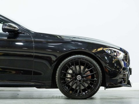 Mercedes-Benz E Class 2.0 E300de 13.5kWh AMG Line Saloon 4dr Diesel Plug-in Hybrid G-Tronic+ Euro 19