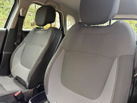 Renault Captur 0.9 TCe ENERGY Dynamique Nav Euro 6 (s/s) 5dr 38