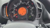 Toyota Aygo 1.0 VVT-i x-play Hatchback 5dr Petrol x-shift Euro 6 (Safety Sense) (71 ps) 39