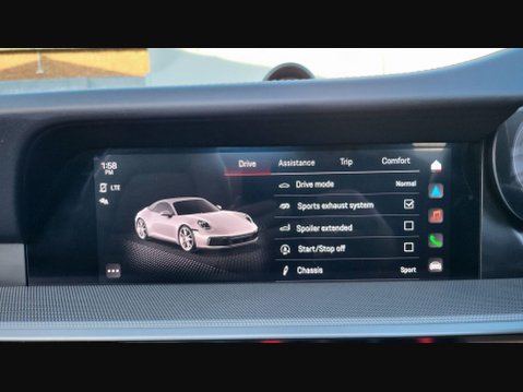 Porsche 911 CARRERA 4S 38