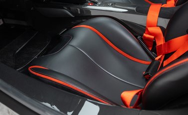 Ferrari LaFerrari 18