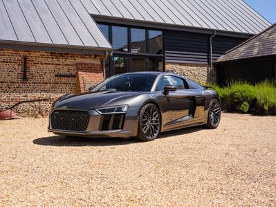 Audi R8 5.2 FSI V10 Plus S Tronic quattro Euro 6 (s/s) 2dr