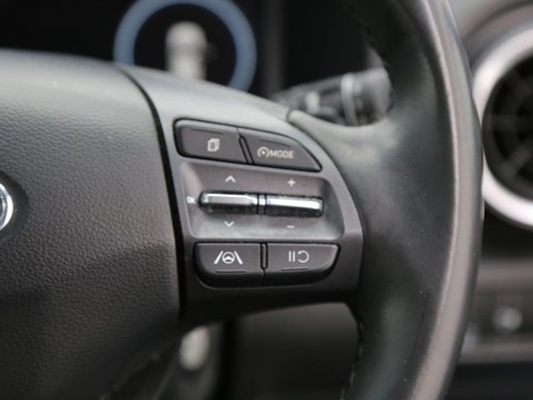 Hyundai KONA 1.6 h-GDi SE Connect DCT Euro 6 (s/s) 5dr 12