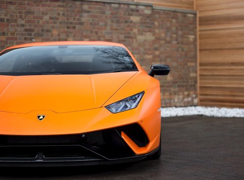 Lamborghini Huracan Performante 19