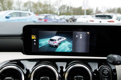 Mercedes-Benz A Class A 180 SPORT EXECUTIVE EDITION 24