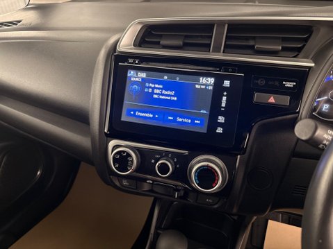 Honda Jazz 1.3 i-VTEC SE Navi CVT Euro 6 (s/s) 5dr 15