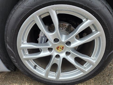 Porsche Cayman 24V PDK 2.7 14