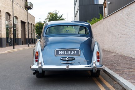 Rolls-Royce Silver Cloud III Restored 6