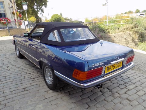Mercedes-Benz SL Series 380 SL 81