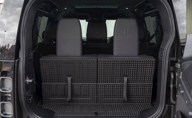 Land Rover Defender 110 X P400 34