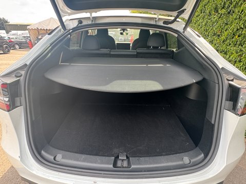Tesla Model Y (Dual Motor) Long Range SUV 5dr Electric Auto 4WDE (384 bhp) 10