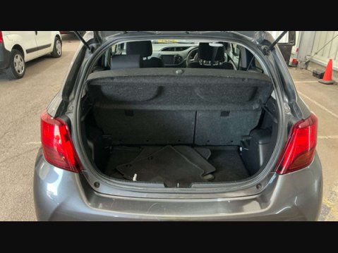 Toyota Yaris 1.3 Yaris Icon VVT-i 5dr 8
