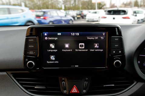 Hyundai i30 CRDI SE NAV 28
