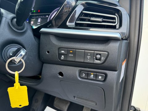 Kia Niro 1.6 GDi 8.9kWh 3 DCT Euro 6 (s/s) 5dr 11