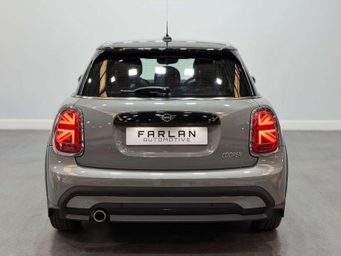 Mini Hatch 1.5 Cooper Classic Hatchback 5dr Petrol Steptronic Euro 6 (s/s) (136 ps) 22