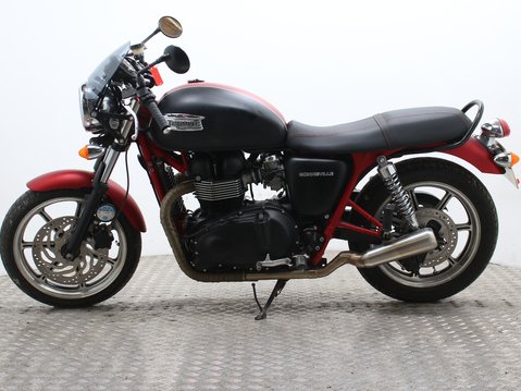 Triumph Bonneville 865 SE BONNEVILLE 865 SE 10