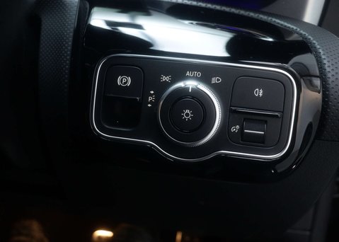 Mercedes-Benz CLA Class 1.3 CLA 200 AMG Line Prem MHEV A 4dr 39