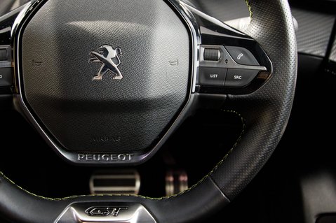 Peugeot 208 GT 21