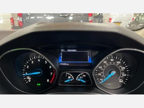Ford Focus 1.0T EcoBoost Zetec Edition Euro 6 (s/s) 5dr 8