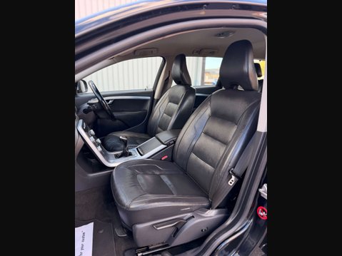 Volvo V70 2.0 V70 SE Nav D4 5dr 15