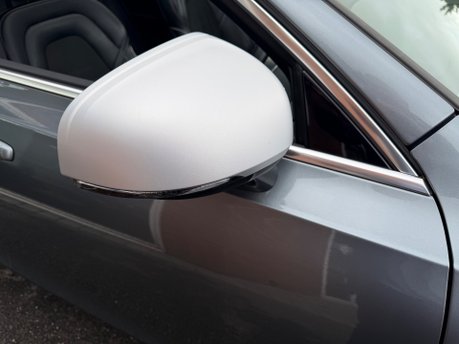 Volvo V90 2.0 D5 PowerPulse R-Design Pro Estate 5dr Diesel Auto AWD Euro 6 (235PS) 14