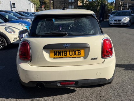 Mini Hatch ONE 7