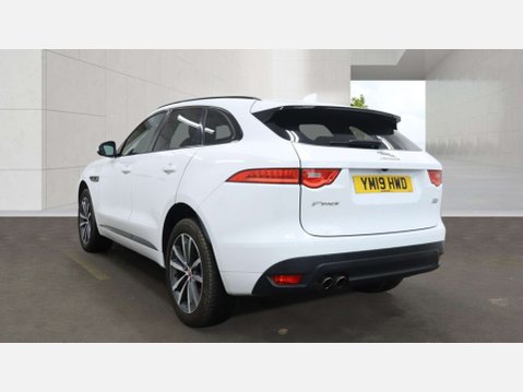 Jaguar F-Pace 2.0 F-PACE R-Sport AWD D Auto 4WD 5dr 3