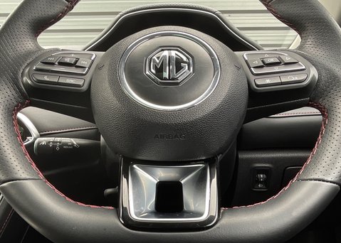 MG HS 1.5 T-GDI PHEV EXCLUSIVE 23