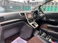 Toyota Alphard GOLDEN EYES II V6 17