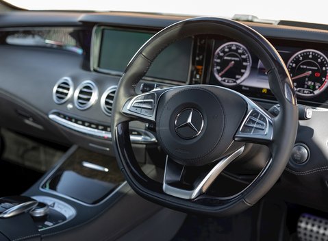 Mercedes-Benz S Class S63 Coupe 11