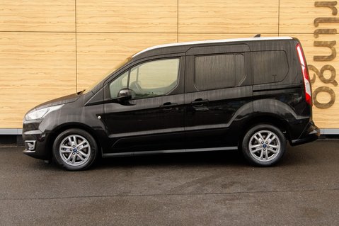 Ford Tourneo Connect TITANIUM TDCI 9