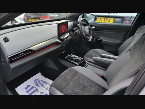 Volkswagen Id.5 Pro Performance 77kWh Style Auto 5dr 2